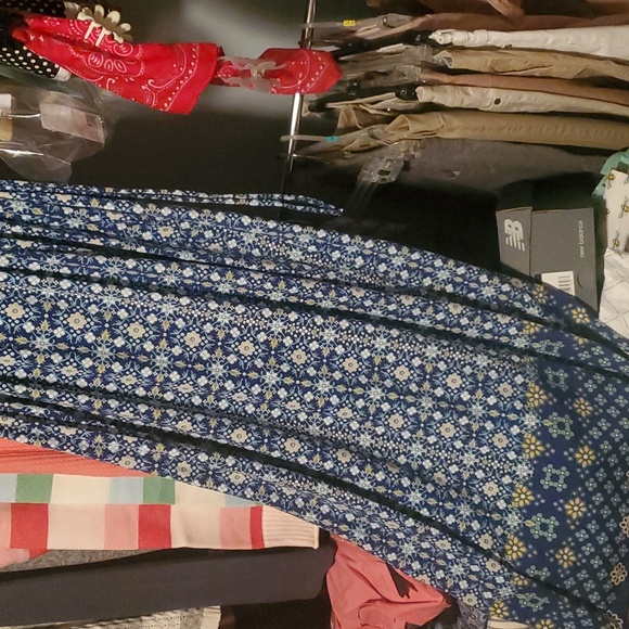 Max Studio maxi dress - Picture 2 of 3